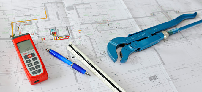 Bild Kind spielt im Wasser